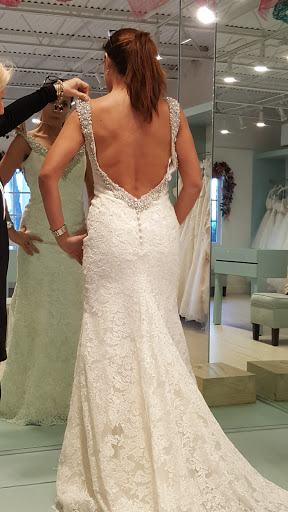 Bridal Shop «Lauderdale Bride - Upscale & Intimate Bridal Boutique in the heart of Fort Lauderdale», reviews and photos, 4130 N Federal Hwy, Fort Lauderdale, FL 33308, USA