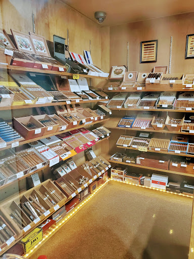 Tobacco Shop «Cigarette Discount Outlet», reviews and photos, 560 Indian Boundary Rd # 3, Chesterton, IN 46304, USA