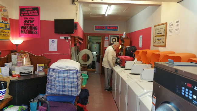 Reviews of Easyclean Launderette Barrow Island in Barrow-in-Furness - Laundry service