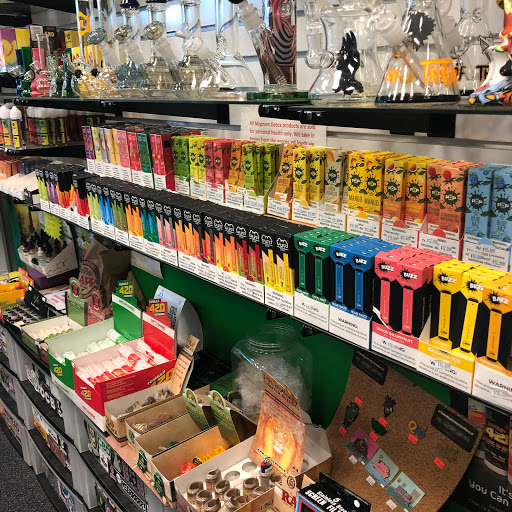 Tobacco Shop «The Glass Market Smoke Shop», reviews and photos, 212 N Federal Hwy #203, Dania Beach, FL 33004, USA