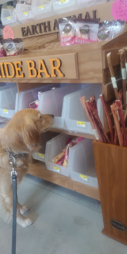 Pet Supply Store «Essex County Co-Op», reviews and photos, 146 S Main St, Topsfield, MA 01983, USA