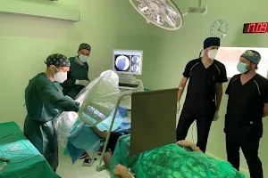 Dr. Román Carreras | Podòleg Cirurgià image