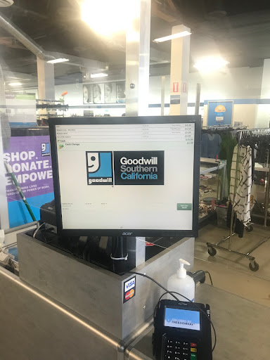 Donations Center «Goodwill Store & Donation Center», reviews and photos