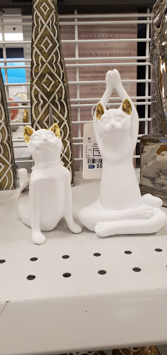 Clothing Store «Ross Dress for Less», reviews and photos, 380 Marketplace Blvd, Hamilton Township, NJ 08691, USA