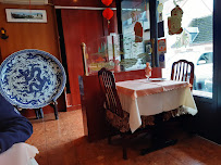 Atmosphère du Restaurant chinois Le Nouveau Palais du Bonheur à Romorantin-Lanthenay - n°2
