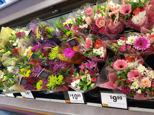 Grocery Store «Giant Food», reviews and photos, 10400 Old Georgetown Rd, Bethesda, MD 20814, USA