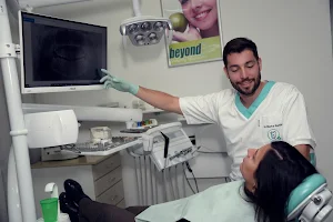 Specijalistička stomatološka ordinacija Dr Perišić image