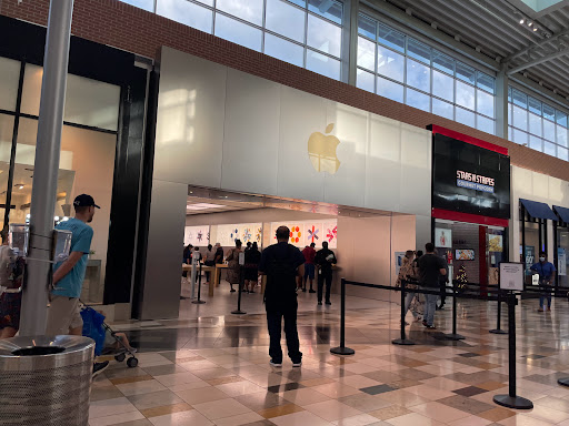 Computer Store «Apple Brandon», reviews and photos, 459 Brandon Town Center Dr, Brandon, FL 33511, USA