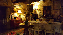 Atmosphère du Restaurant français La Cuisine Du Château De Verrière à Bournand - n°10