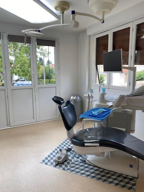 Dr Israel Benjamin - Cabinet dentaire et d'Orthodontie Trappes Saint Quentin en Yvelines à Trappes
