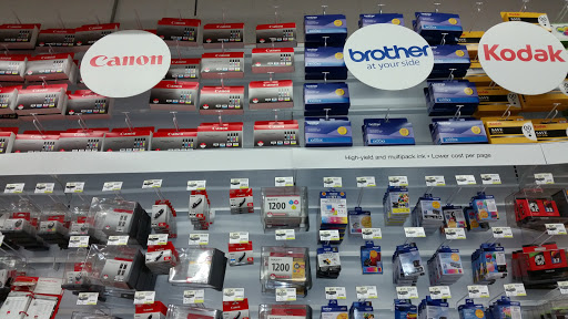 Office Supply Store «Staples», reviews and photos, 2045 S Pleasant Valley Rd, Winchester, VA 22602, USA