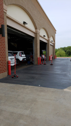 Tire Shop «Discount Tire Store - Mesquite, TX», reviews and photos, 711 I-30 Frontage Rd, Mesquite, TX 75150, USA