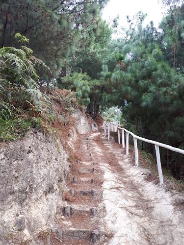 Parque Colinas del Pucará - Loja