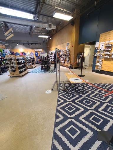 Camping Store «REI», reviews and photos, 1703 S Brentwood Blvd, Brentwood, MO 63144, USA