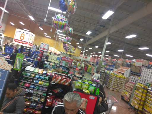 Grocery Store «El Super», reviews and photos, 315 San Fernando Mission Blvd, San Fernando, CA 91340, USA