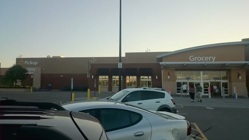 Department Store «Walmart Supercenter», reviews and photos, 850 Co Rd E East, Vadnais Heights, MN 55127, USA
