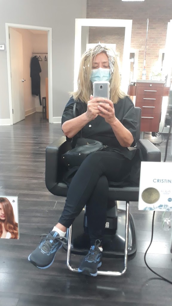 Salon 124 Grayson 30017