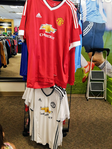 Outlet Mall «Sanibel Outlets», reviews and photos, 20350 Summerlin Rd, Fort Myers, FL 33908, USA