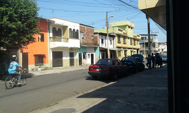 Opiniones de Escuela De Educacion Basica David C. Miranda Franco en Guayaquil - Escuela