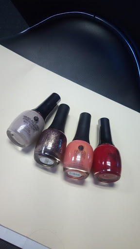 Beauty Salon «Diva Hair Care Unisex Salon», reviews and photos, 1470 Williamsbridge Rd, Bronx, NY 10461, USA