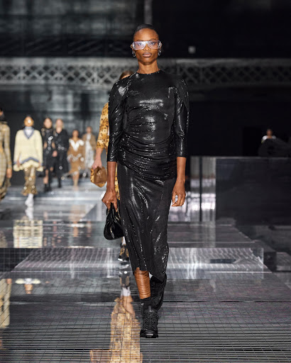 Clothing Store «Burberry», reviews and photos, 450 Nichols Rd, Kansas City, MO 64112, USA