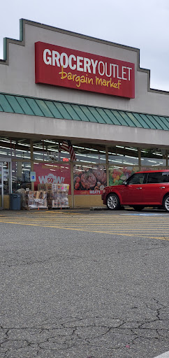 Grocery Store «Grocery Outlet Bargain Market», reviews and photos, 9451 Silverdale Way NW, Silverdale, WA 98383, USA