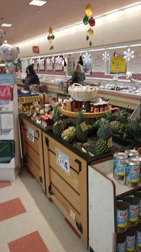 Grocery Store «Market Basket», reviews and photos, 352 W Center St, West Bridgewater, MA 02378, USA