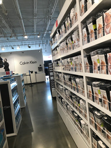 Shopping Mall «Jersey Shore Premium Outlets», reviews and photos, 1 Premium Outlet Blvd, Tinton Falls, NJ 07753, USA