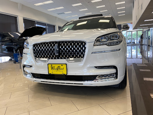 Lincoln Mercury Dealer «West Point Lincoln», reviews and photos, 11666 Katy Fwy, Houston, TX 77043, USA