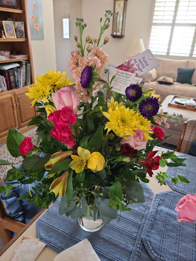 Florist «Sun City Florists, Cards and Gifts», reviews and photos, 14629 N Del Webb Blvd, Sun City, AZ 85351, USA