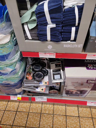 Supermarket «ALDI», reviews and photos, 2251 75th St, Darien, IL 60561, USA