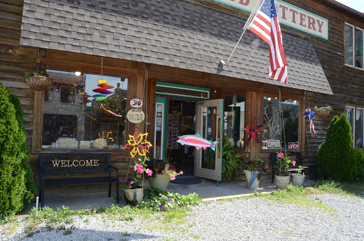 Pottery Store «Mississippi Mud Pottery», reviews and photos, 310 E Broadway, Alton, IL 62002, USA