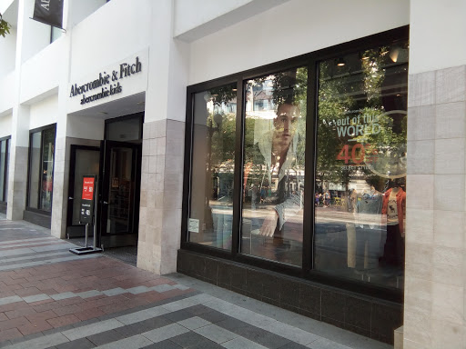 Clothing Store «Abercrombie & Fitch», reviews and photos, 1531 4th Ave, Seattle, WA 98101, USA