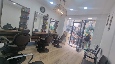 MB COIFFURE BARBER à Paris