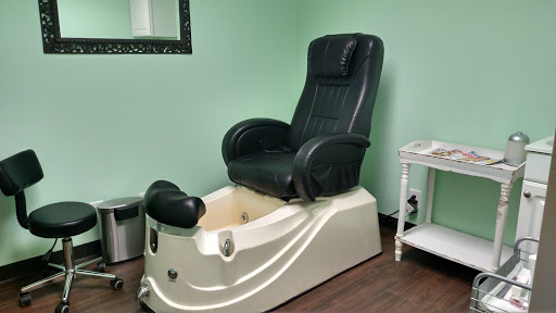 Hair Salon «Bella Salon», reviews and photos, 104 W 5th St, Columbia, TN 38401, USA