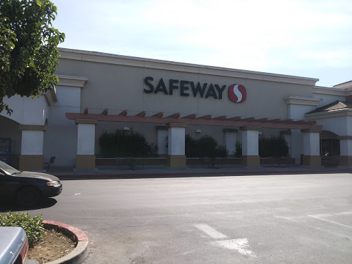 Shopping Mall «Lincoln Shopping Center», reviews and photos, 374 Lincoln Center, Stockton, CA 95207, USA