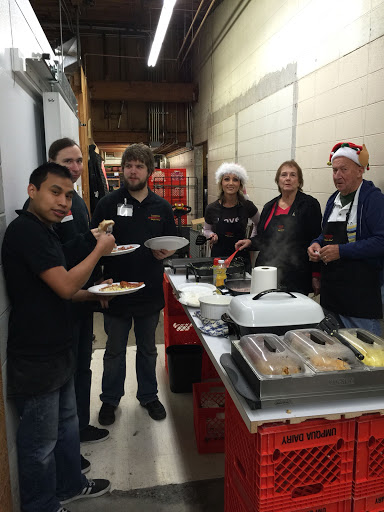 Grocery Store «Grocery Outlet Bargain Market», reviews and photos, 52115 SW Chinook Plaza, Scappoose, OR 97056, USA