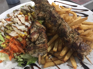 Photo n°71 de Snack pizza hamburger baguette farci makloub chappati libanais hallal à Marseille ()