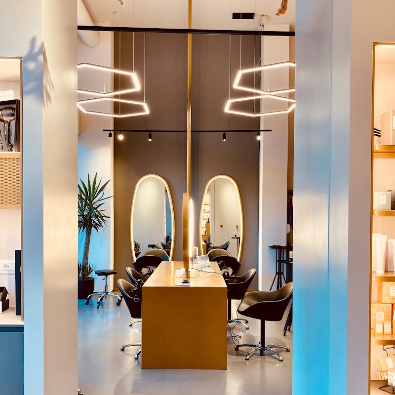 Dorsi Hairestetique - Brunella | Parrucchiere e centro estetico Varese
