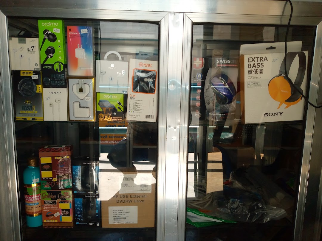 Evatton Computers & Games