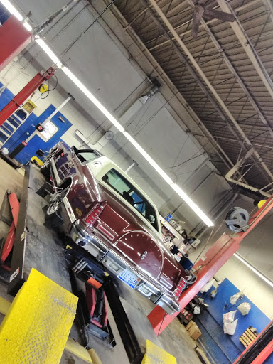 Tire Shop «Marysville Car Care Center», reviews and photos, 2929 Gratiot Blvd, Marysville, MI 48040, USA