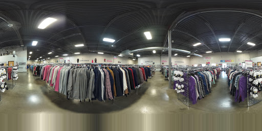 Discount Store «Discount Fashion Warehouse Gahanna», reviews and photos, 870 Science Blvd, Gahanna, OH 43230, USA