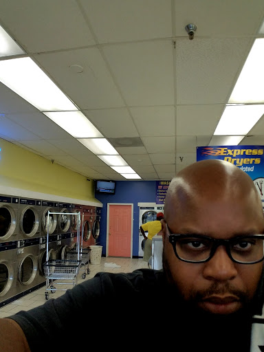 Laundromat «The Wash House», reviews and photos, 2048 Victory Blvd, Portsmouth, VA 23702, USA