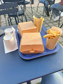 Plats et boissons du Restaurant de hamburgers Foodies Restaurant - Dijon Faubourg Raines - n°18