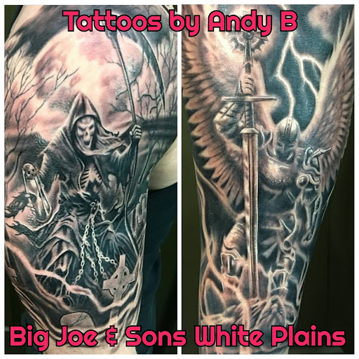 Explore manta ray tattoo ideas, creative tattoo ideas in White Plains, available at Big Joe & Sons Tattooing