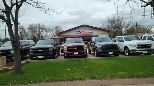 Used Car Dealer «Capital City Motor Company», reviews and photos, 2110 E University Ave, Des Moines, IA 50317, USA