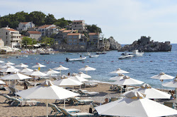 Foto de Przno Beach e o assentamento