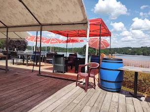 Photo n°9 de Restaurant La Terrasse du Lac à Neuvic ()