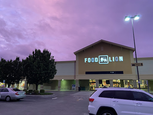 Grocery Store «Food Lion», reviews and photos, 377 W Jackson St, Cookeville, TN 38501, USA