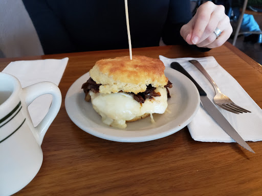 Cafe «Milwaukie Cafe and Bottle Shop», reviews and photos, 9401 SE 32nd Ave, Milwaukie, OR 97222, USA